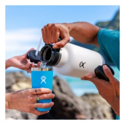 Thermosfles Hydro Flask Growler Black 1,9L 7 Thermosfles Hydro Flask Growler Black 1,9L -Bo-Camp Winkel 4 lifestyle 64ozgrowler 1