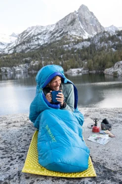 Slaapzak Thermarest Space Cowboy 45F/7C Small Celestial -Bo-Camp Winkel 8 2022 thermarest sierranevada california patitucci 0190