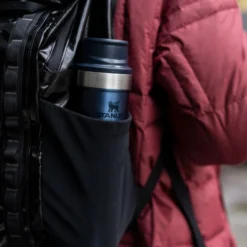 Thermosbeker Stanley The Trigger Action Travel Mug Wine 0,35L -Bo-Camp Winkel Stanley20 20The20Trigger Action20Travel20Mug20 20Lifestyle20Images20 206