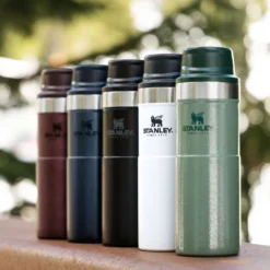 Thermosbeker Stanley The Trigger Action Travel Mug Wine 0,35L -Bo-Camp Winkel Stanley20 20The20Trigger Action20Travel20Mug20 20Lifestyle20Images20 208 5