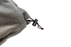 Slaapzak Grüezi Feater The Feet Heater Deluxe Grey Black 7 Slaapzak Grüezi Feater The Feet Heater Deluxe Grey Black -Bo-Camp Winkel gruezi bag heizdecke feater the feet heater deluxe 3060 detail03